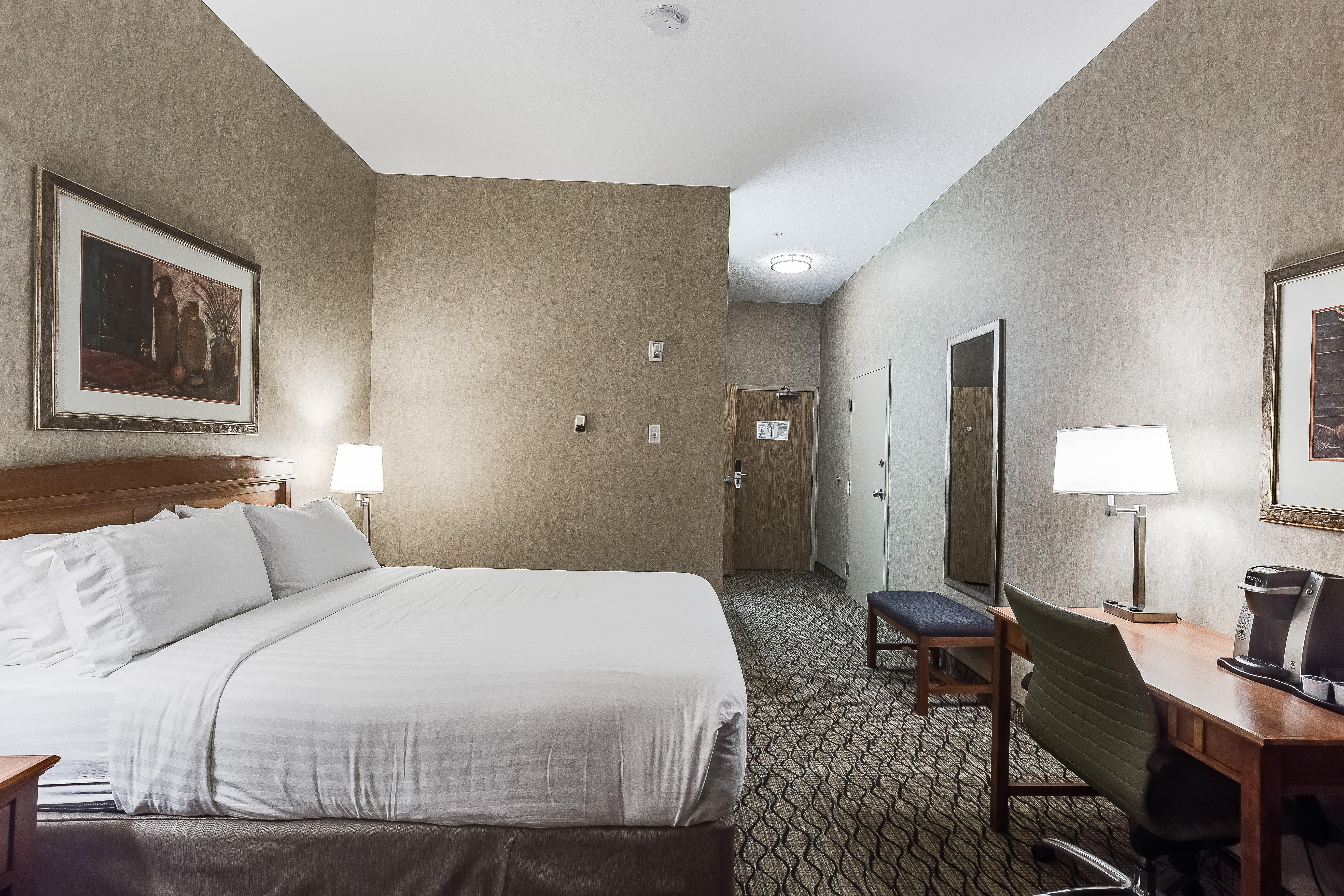 Holiday Inn Express Hotel & Suites Saskatoon By Ihg מראה חיצוני תמונה