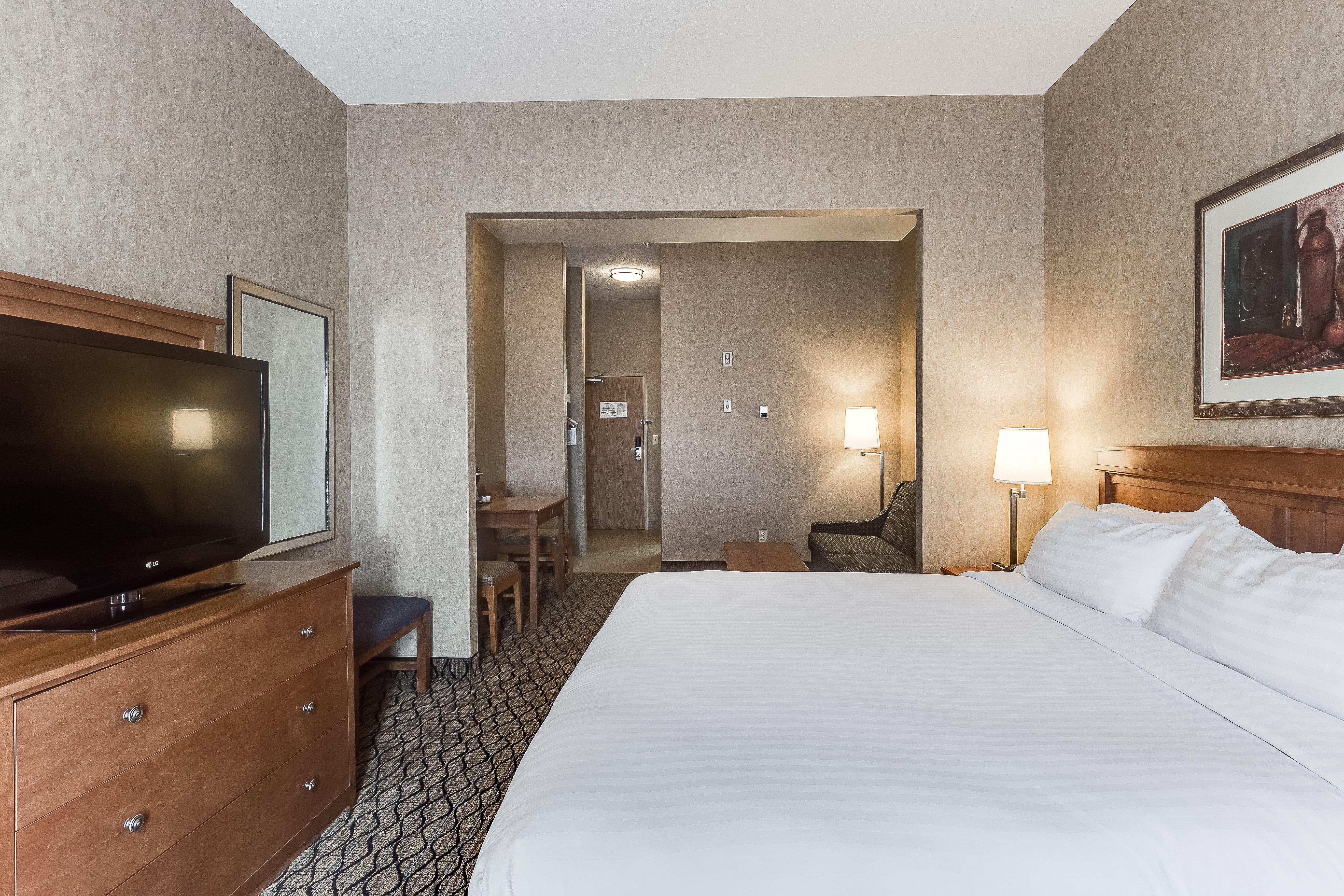Holiday Inn Express Hotel & Suites Saskatoon By Ihg מראה חיצוני תמונה