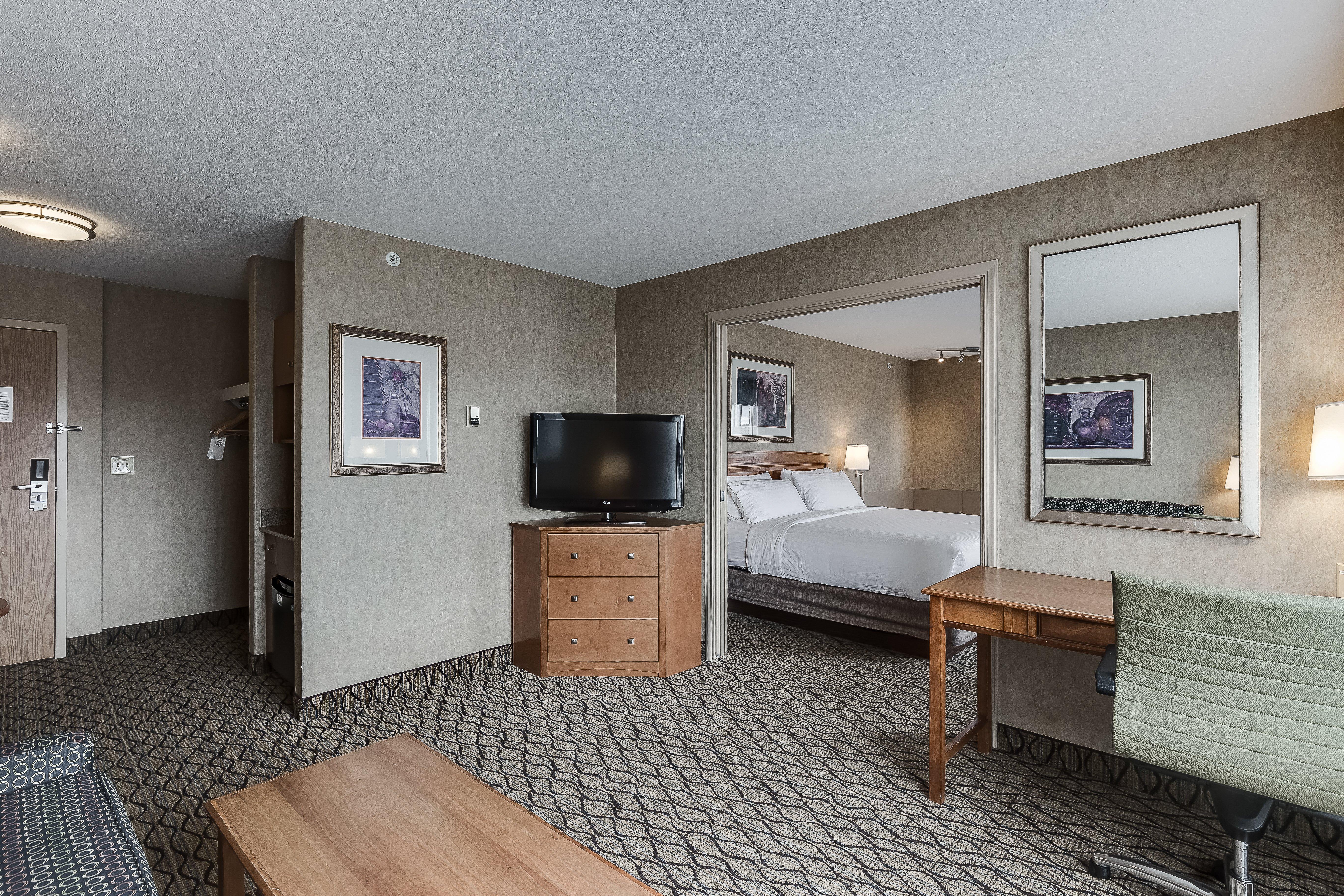 Holiday Inn Express Hotel & Suites Saskatoon By Ihg מראה חיצוני תמונה