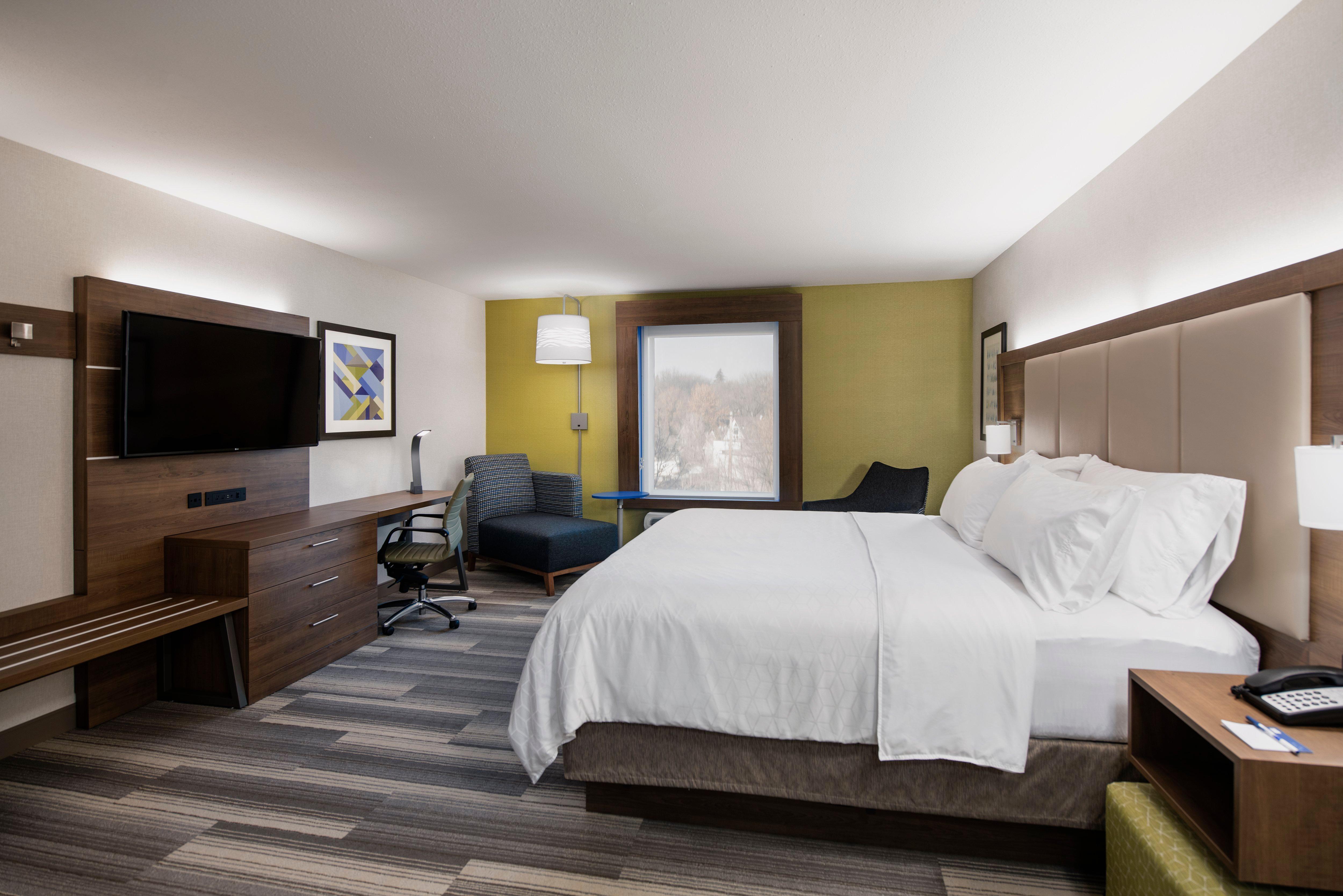 Holiday Inn Express Hotel & Suites Saskatoon By Ihg מראה חיצוני תמונה