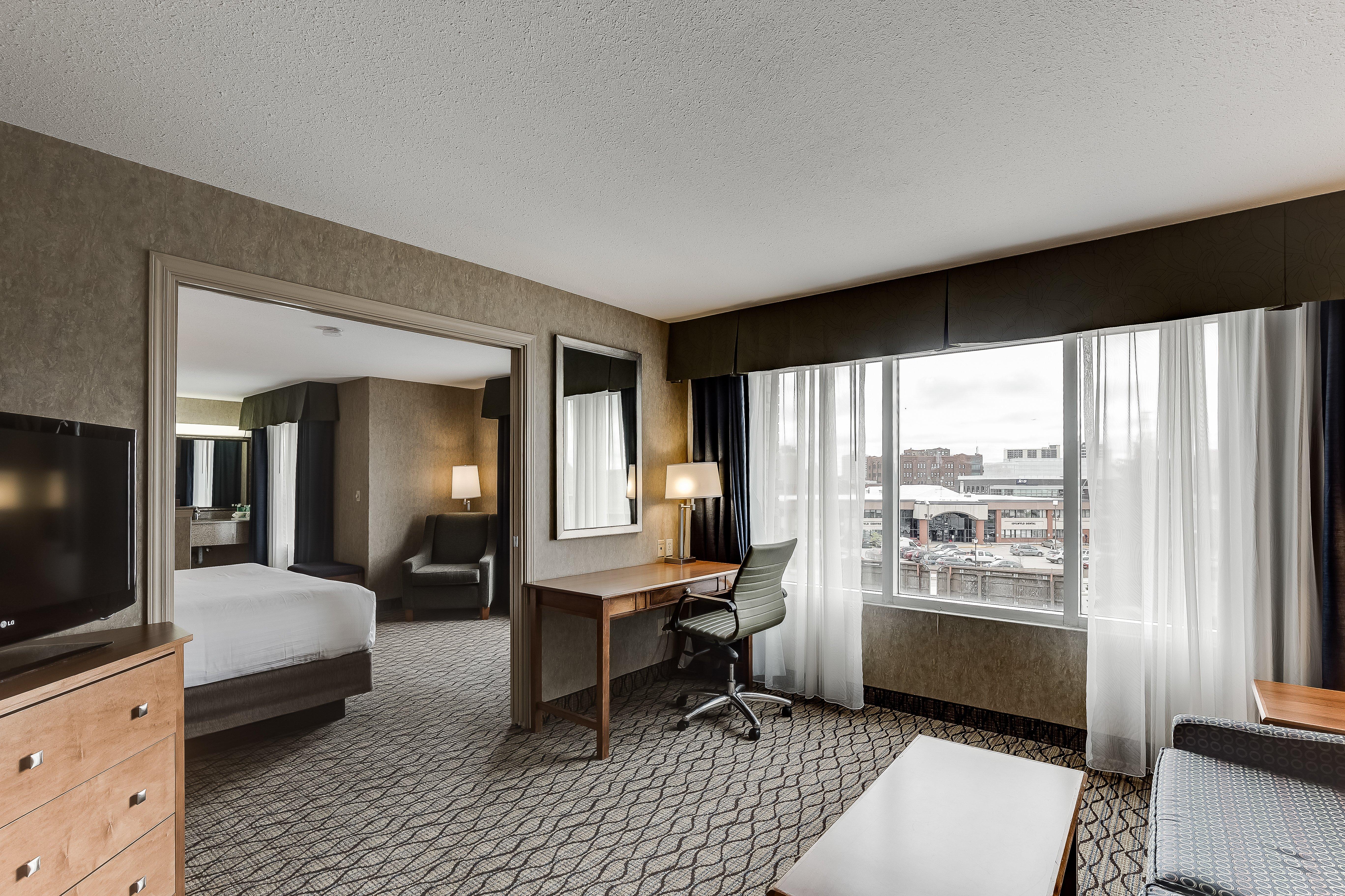 Holiday Inn Express Hotel & Suites Saskatoon By Ihg מראה חיצוני תמונה