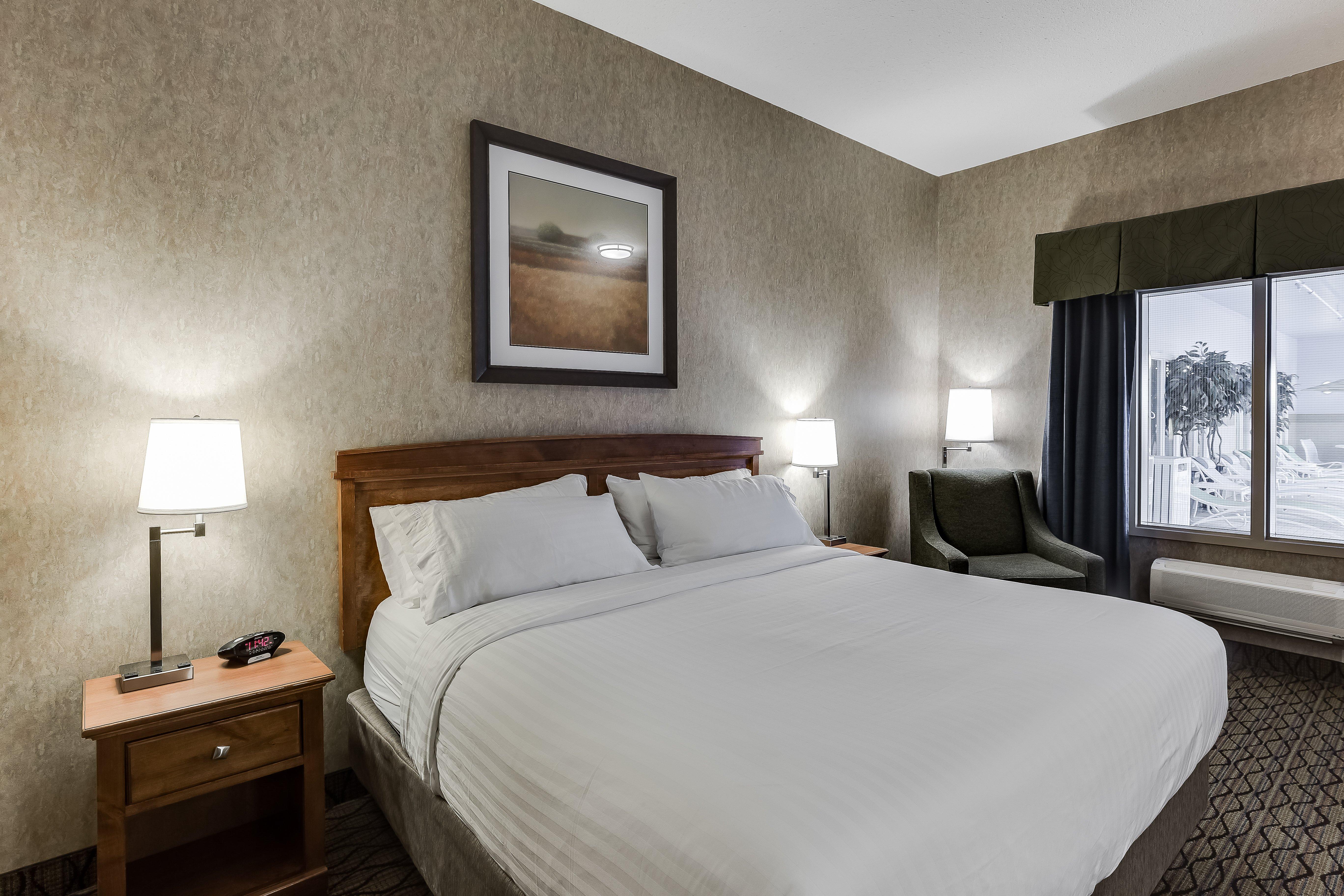 Holiday Inn Express Hotel & Suites Saskatoon By Ihg מראה חיצוני תמונה