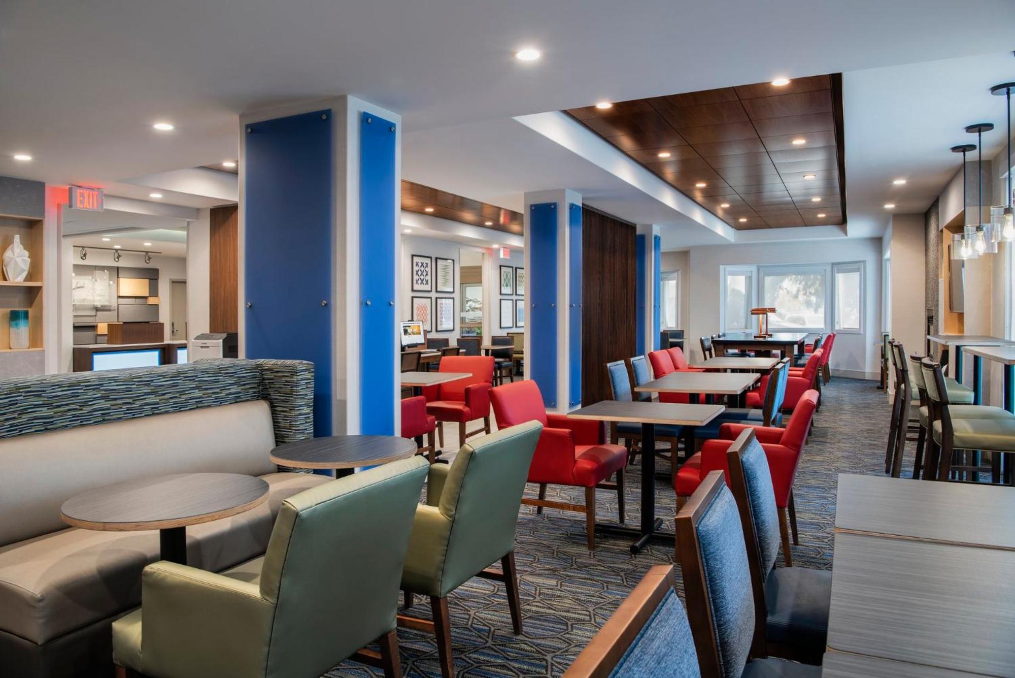 Holiday Inn Express Hotel & Suites Saskatoon By Ihg מראה חיצוני תמונה