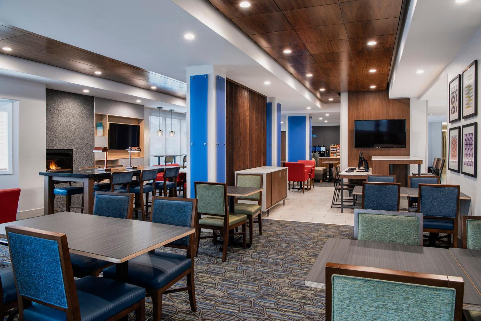Holiday Inn Express Hotel & Suites Saskatoon By Ihg מראה חיצוני תמונה